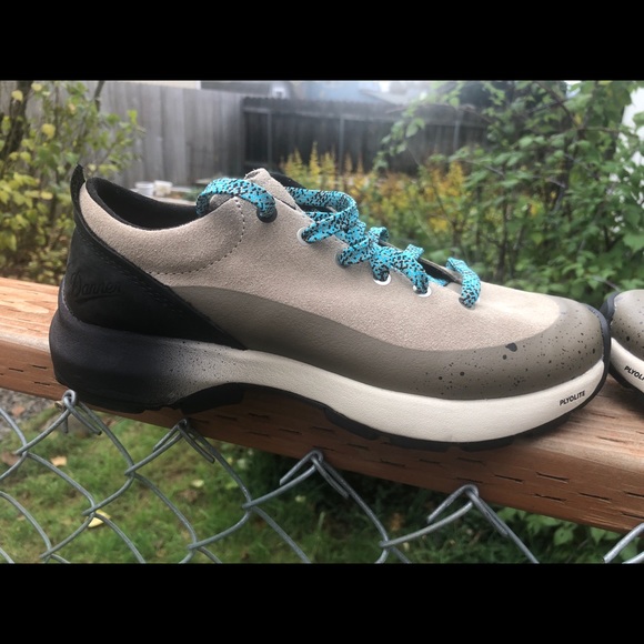 Danner 🆕 size 7.5 M 3” Caprine Low Suede Plaza Taupe athletic shoe - Picture 6 of 12